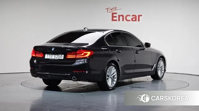 BMW 5 Series (G30) id 2981495 из Кореи 12