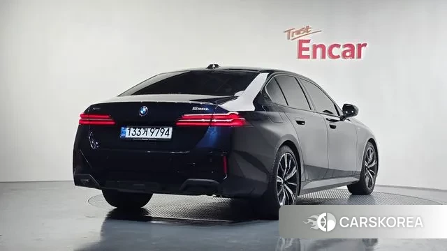 BMW 5 Series (G60) id 3359703 из Кореи 12