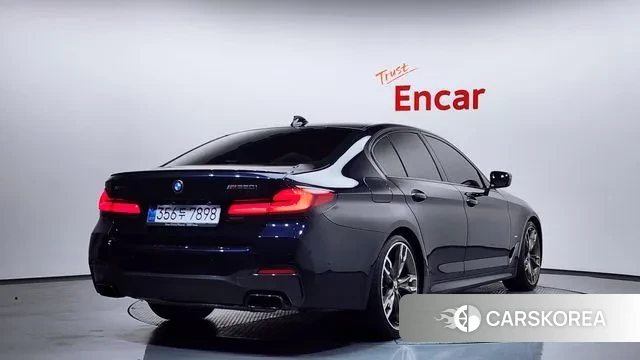 BMW 5 Series (G30) id 3691655 из Кореи 12