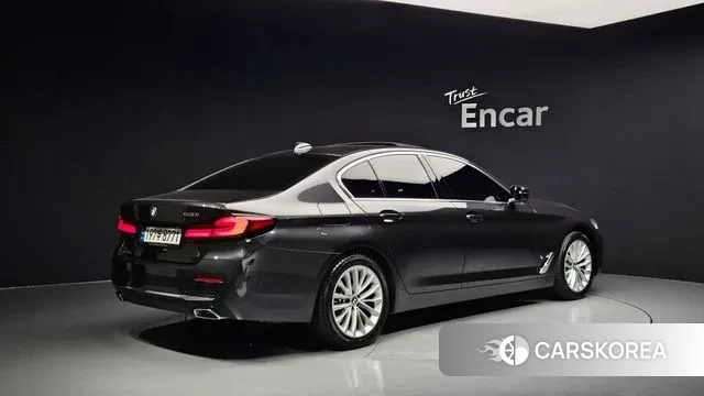 BMW 5 Series (G30) id 2984549 из Кореи 12