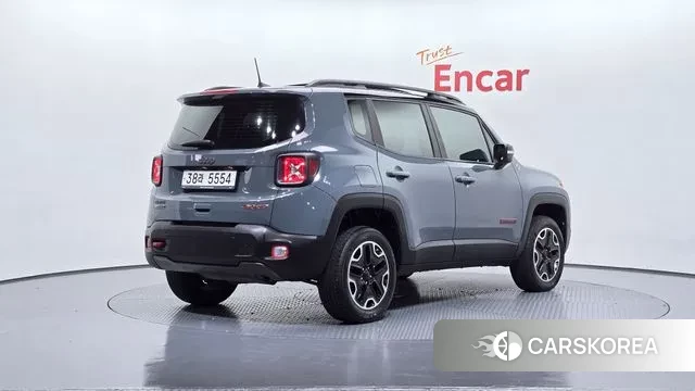 Jeep Renegade id 3703662 из Кореи 12