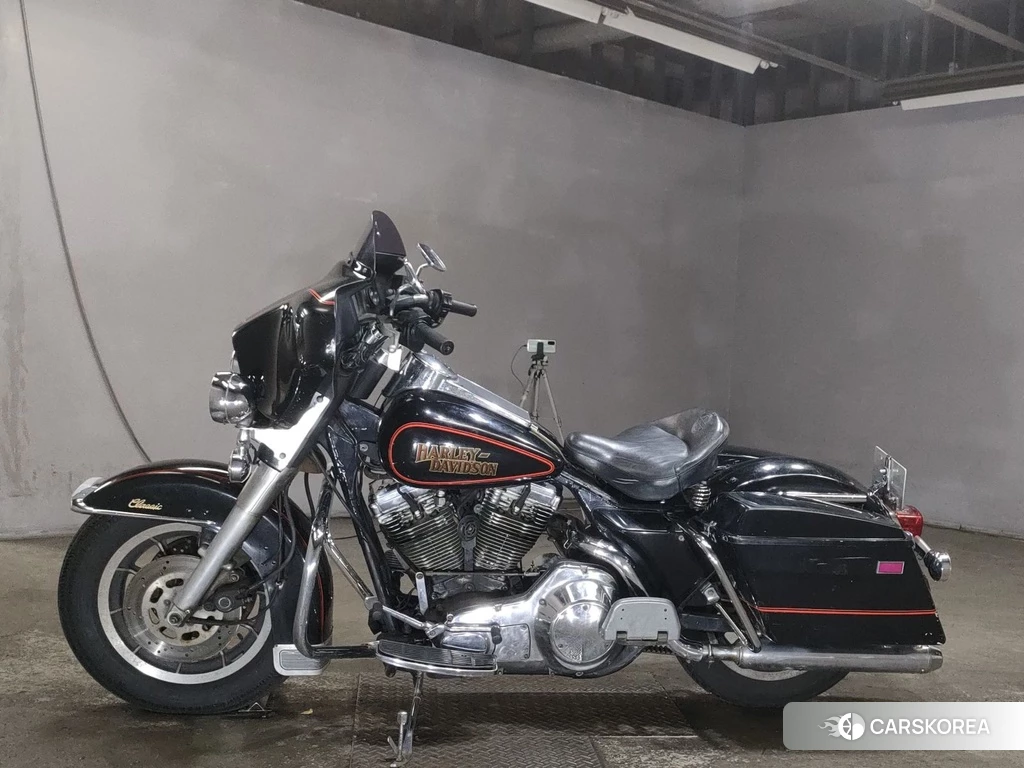Проданный Harley-Davidson Electra Glide FLHTC1340 2019 из Японии, фото 2