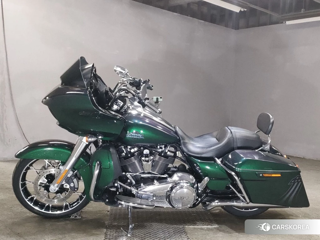 Проданный Harley-Davidson Road Glide FLTRXS1870 2021 из Японии, фото 2