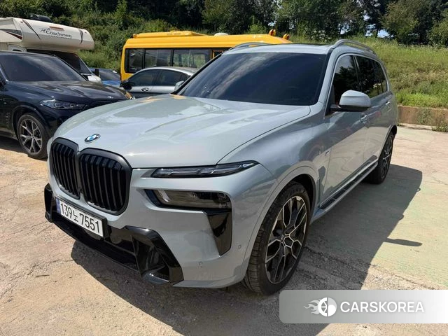 BMW X7 (G07) 2026 Цвет галактики из Кореи, фото 3