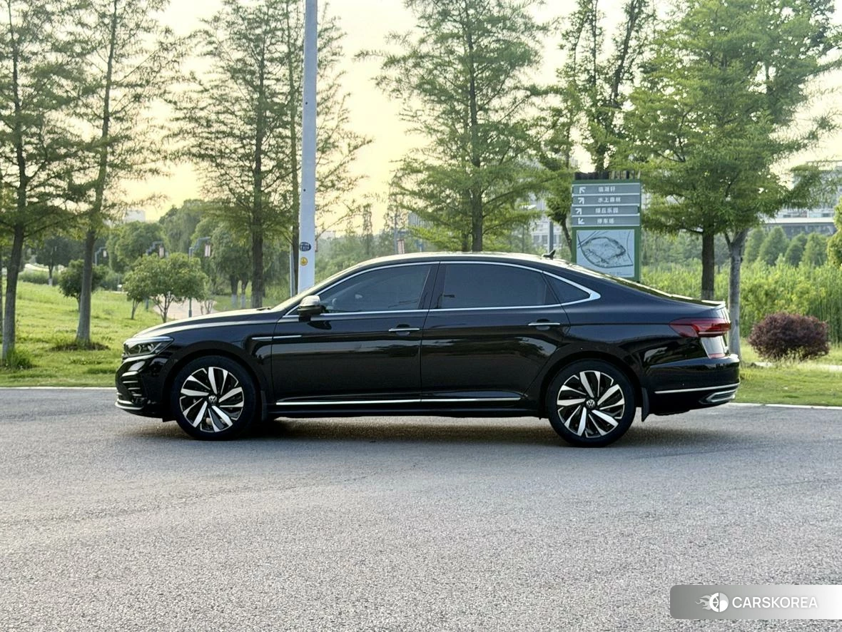 Volkswagen Passat id 4467770 из Китая 12
