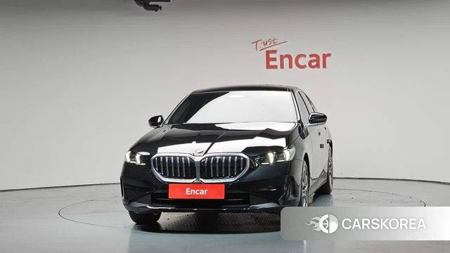 BMW 5 Series (G60) id 4279740 из Кореи 12