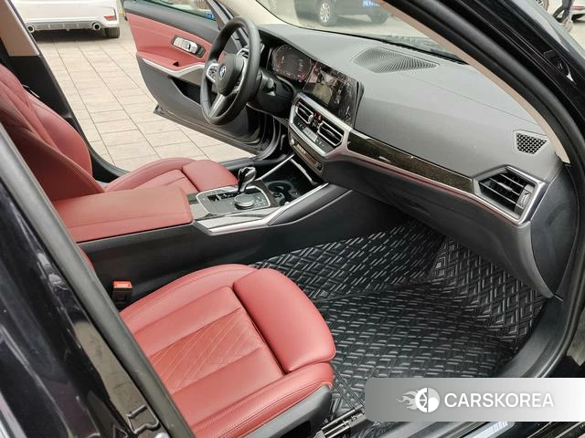 BMW 3 series 2022 Черный из Китая, фото 3