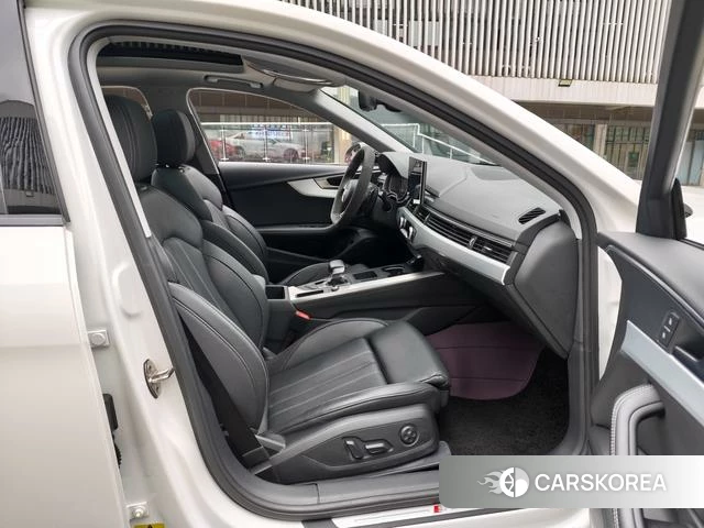 Audi A4L id 4278470 из Китая 8