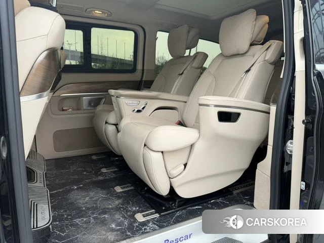 Mercedes-Benz V-class 2024 Черный из Китая, фото 2
