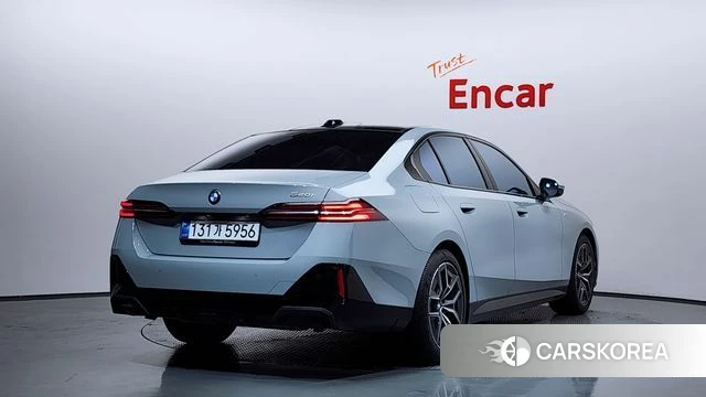 BMW 5 Series (G60) id 3837878 из Кореи 12