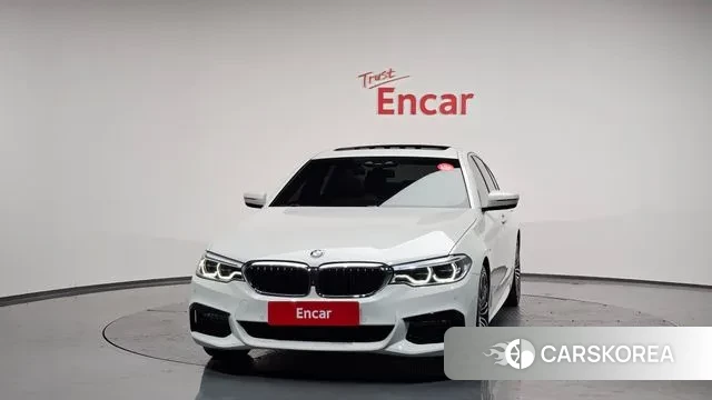 BMW 5 Series (G30) id 3243709 из Кореи 12