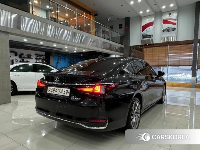 Lexus ES300h 7th generation id 3831608 из Кореи 12