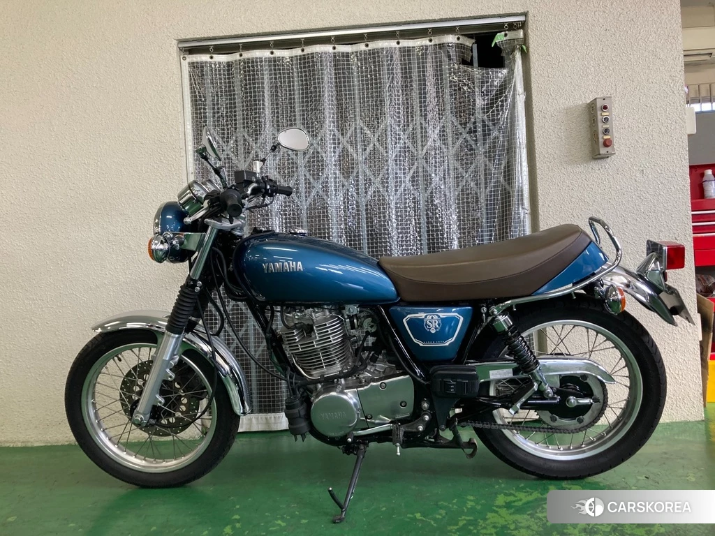 Проданный Yamaha SR 400 2020 из Японии, фото 2