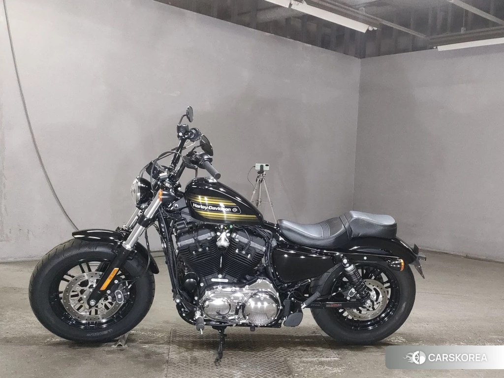 Проданный Harley-Davidson Sportster 48 XL1200X 2020 из Японии, фото 2