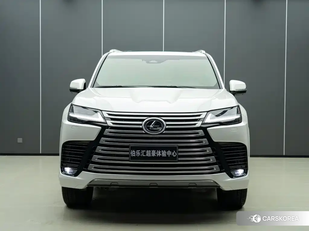 Lexus LX id 4664535 из Китая 11