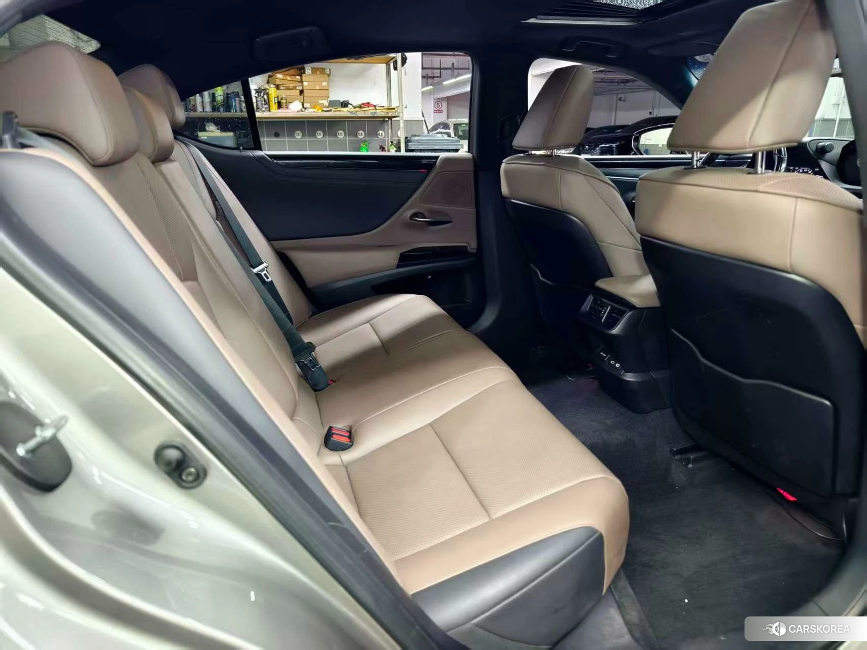 Lexus ES id 4467930 из Китая 12