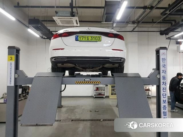 Mercedes-Benz E-Class W214 2025 Белый из Кореи, фото 2