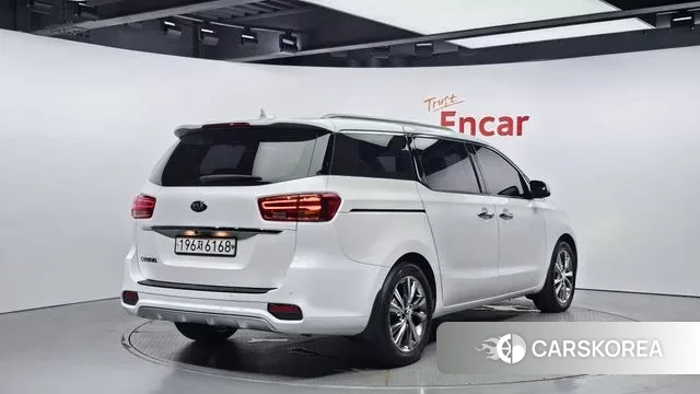 Kia The New Carnival id 3028686 из Кореи 12