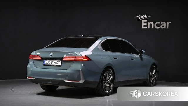 BMW 5 Series (G60) id 3858529 из Кореи 12