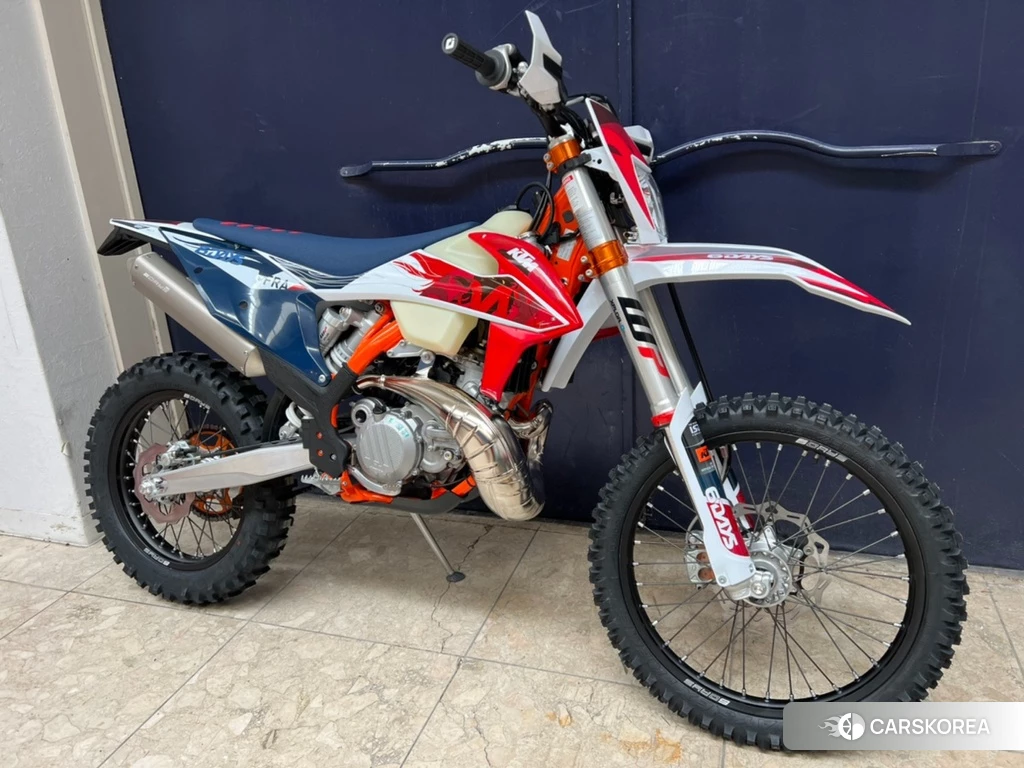 Проданный KTM 250EXC SIXDAYS TPI 2023 из Японии, фото 2