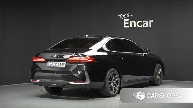 BMW 5 Series (G60) id 4505313 из Кореи 12