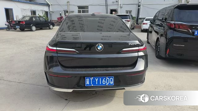 BMW 7 series 2025 Черный из Китая, фото 2