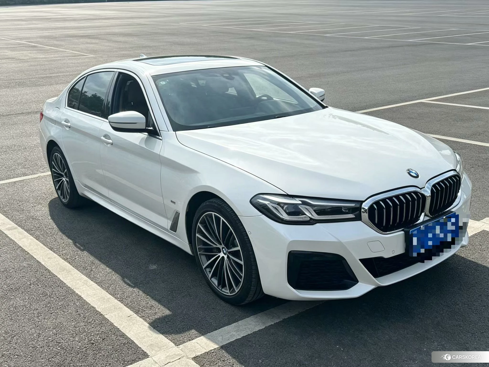 BMW 5 series 2021 Белый из Китая, фото 2