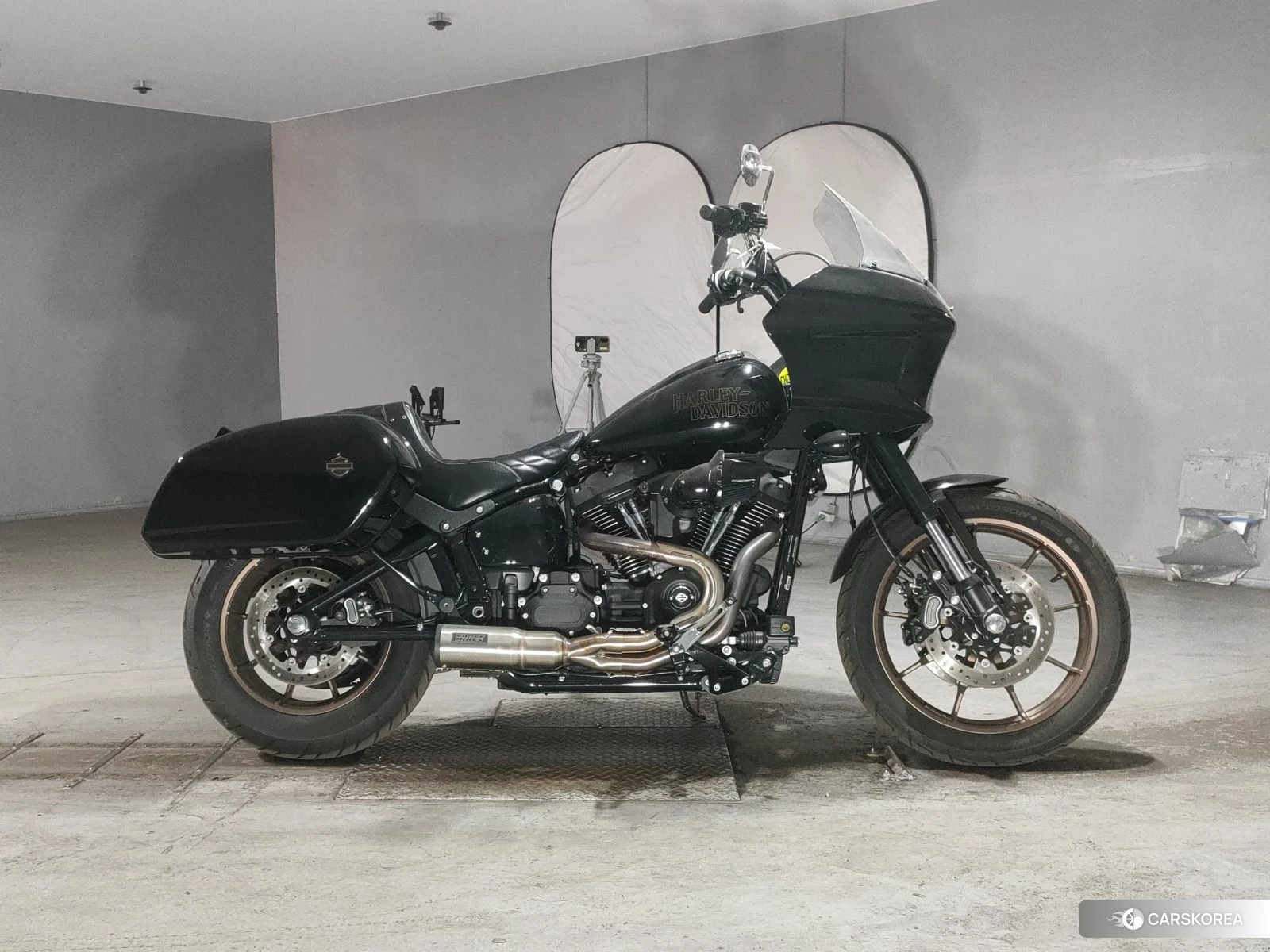 Harley-Davidson Softail Low Rider ST FXLRST1920 2023 из Японии, фото 2