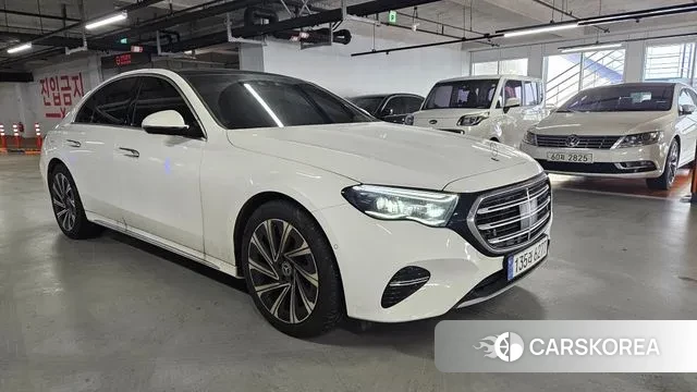 Mercedes-Benz E-Class W214 2024 Белый из Кореи, фото 4