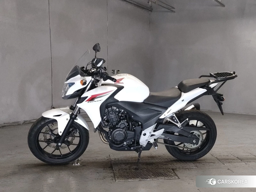 Проданный Honda CB400F 2015 из Японии