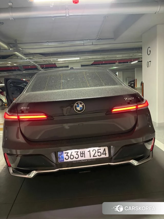 BMW 7 Series (G70) 2024 Черный из Кореи, фото 2