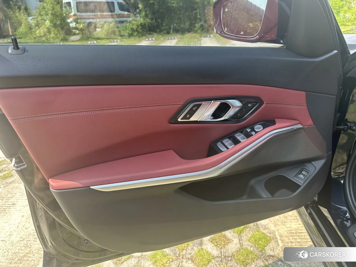 BMW 3 series id 4454661 из Китая 12