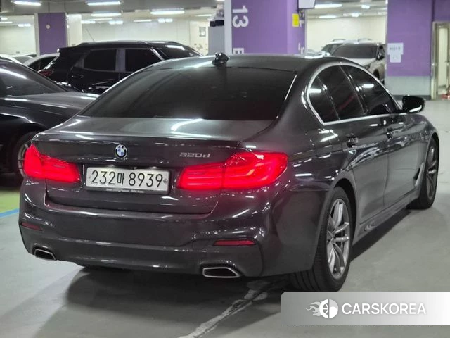 BMW 5 Series (G30) id 4937278 из Кореи 12