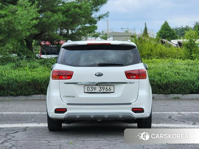 Kia The New Carnival id 4610338 из Кореи 12
