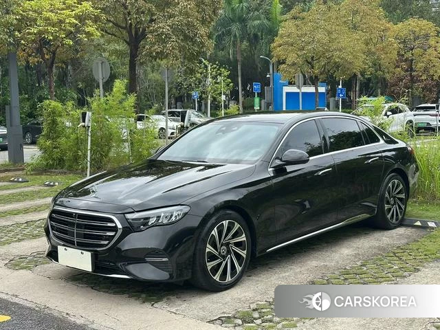 Mercedes-Benz E-class 2024 Черный из Китая, фото 2