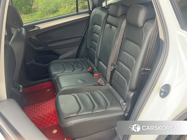 Volkswagen Tiguan L id 4213775 из Китая 12