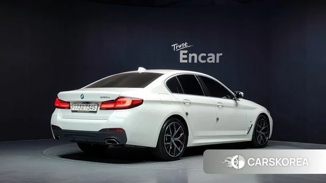 BMW 5 Series (G30) id 4535658 из Кореи 12