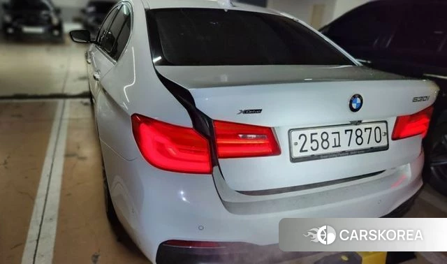 BMW 5 Series (G30) 2018 Белый из Кореи, фото 4