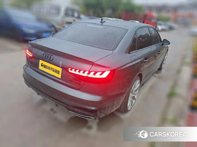 Audi A4L 2025 Темно-серый из Китая, фото 2