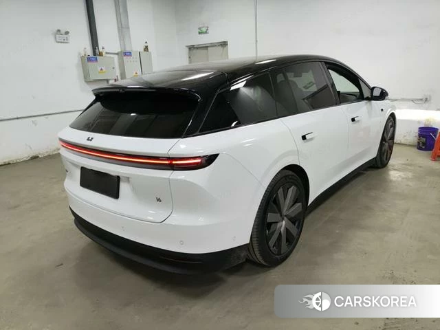 Ideal car Ideal i6 2026 Белый из Китая, фото 2