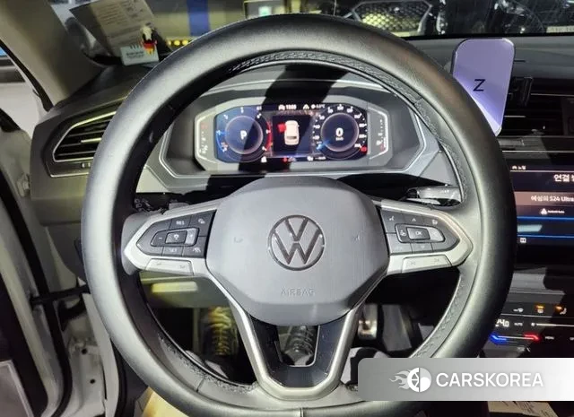 Volkswagen Tiguan second Generation 2021 Белый из Кореи, фото 2