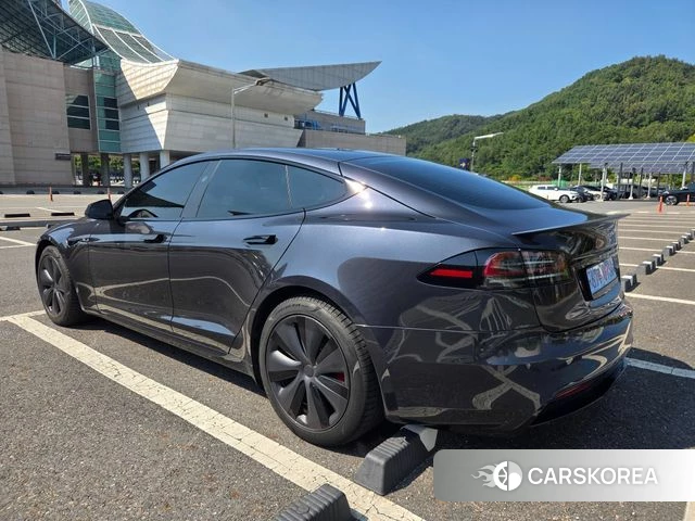 Tesla Model S 2023 Серый из Кореи, фото 2