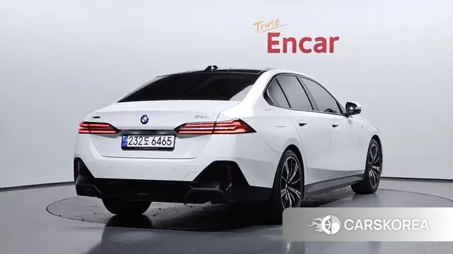 BMW 5 Series (G60) id 3725902 из Кореи 12