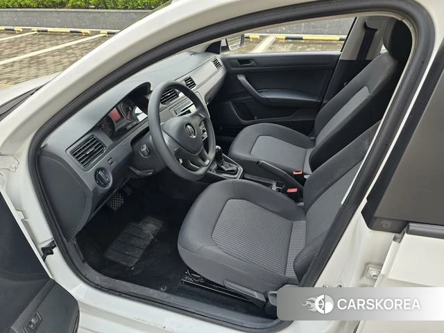 Volkswagen Santana 2021 Белый из Китая, фото 5