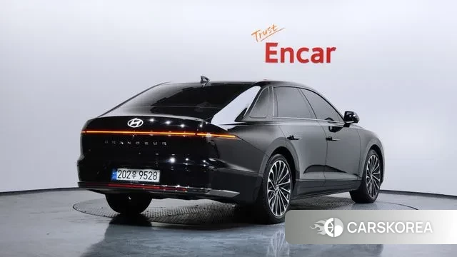 Hyundai Grandeur (GN7) id 3477396 из Кореи 12