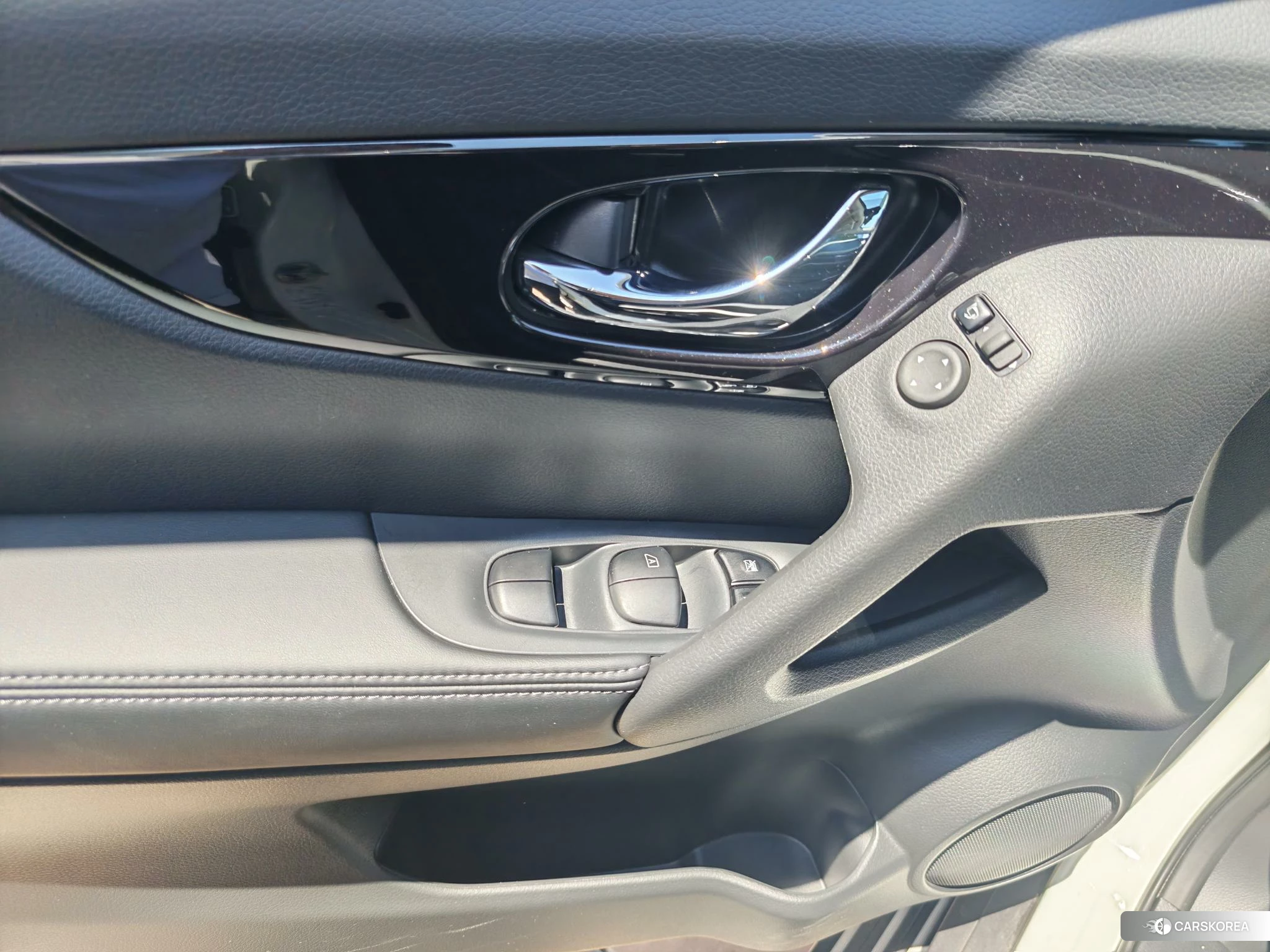 Nissan Qijun 2025 Белый из Китая, фото 5