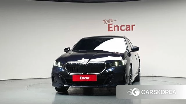 BMW 5 Series (G60) id 4778071 из Кореи 12