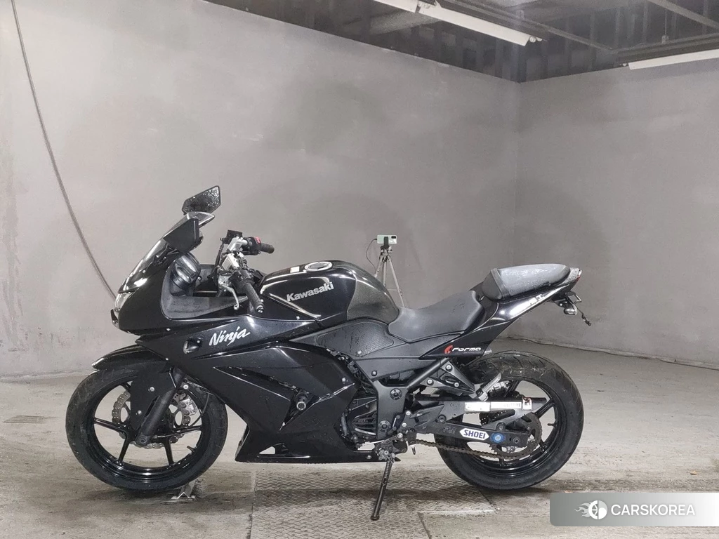 Проданный Kawasaki NINJA 250R id 4148003 из Японии, фото 2