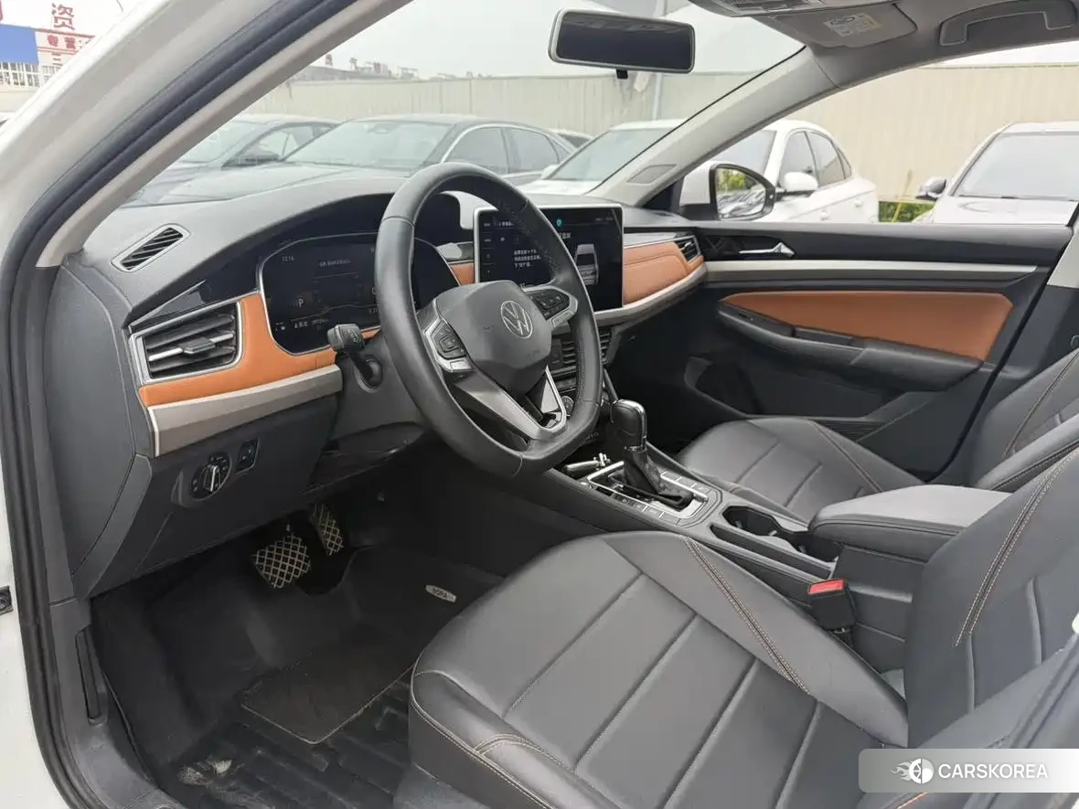 Volkswagen Bora 2023 Белый из Китая, фото 4