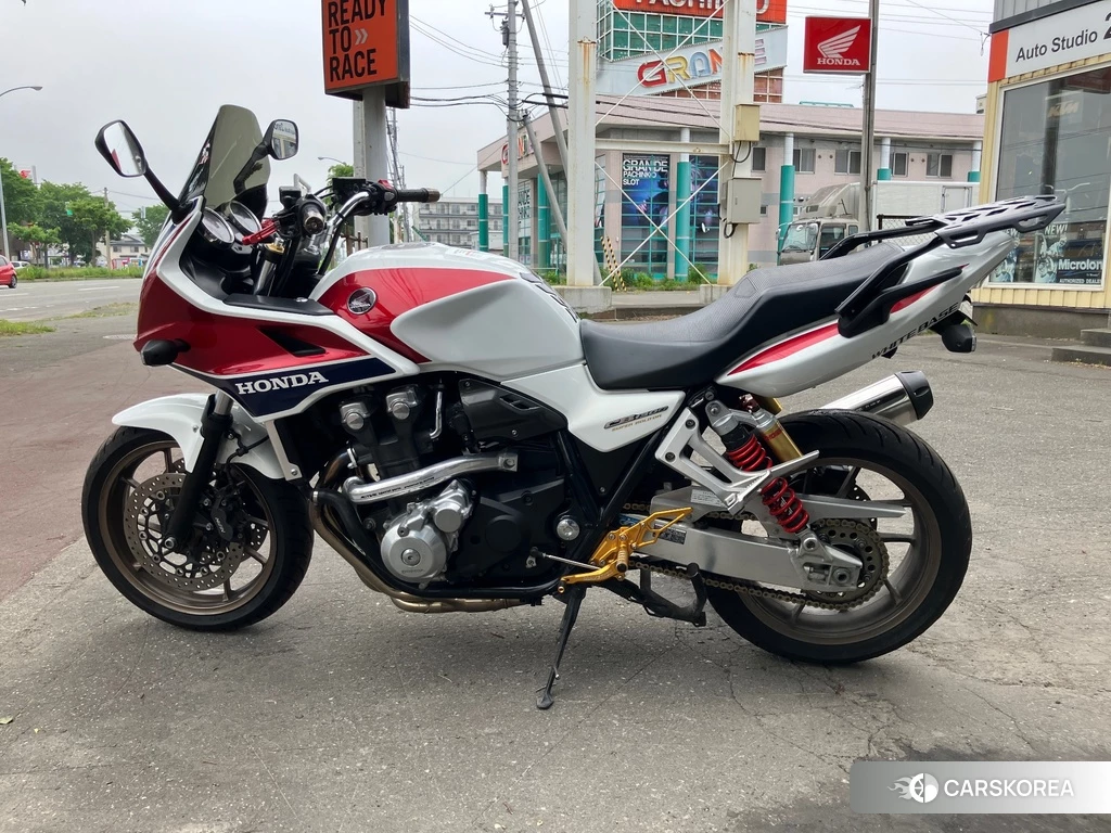 Проданный Honda CB1300SF BOLDOR ABS 2014 из Японии
